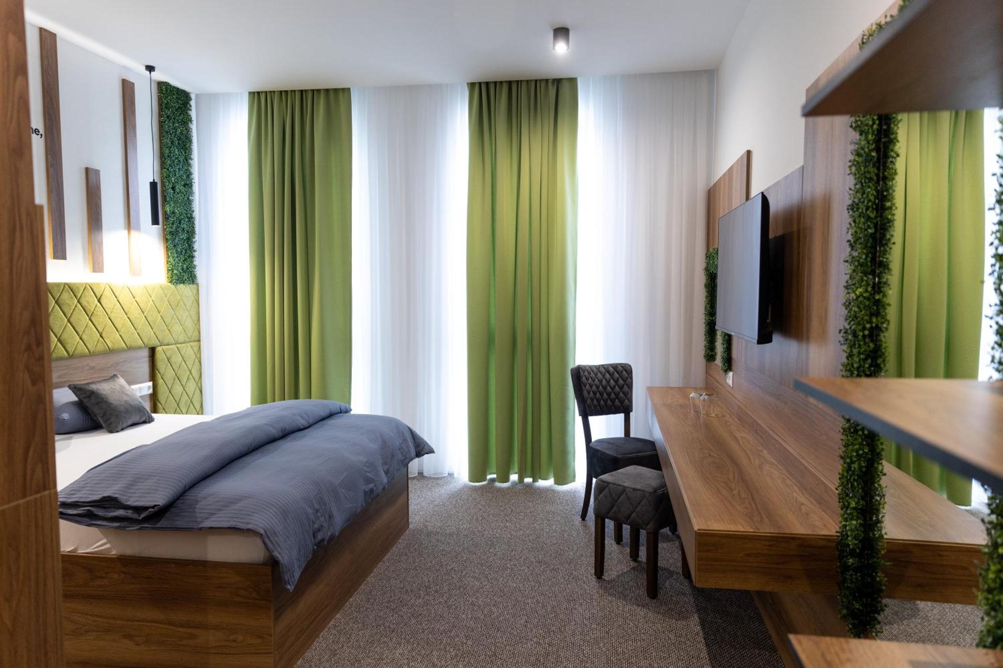 Hostel Tron Travnik Esterno foto
