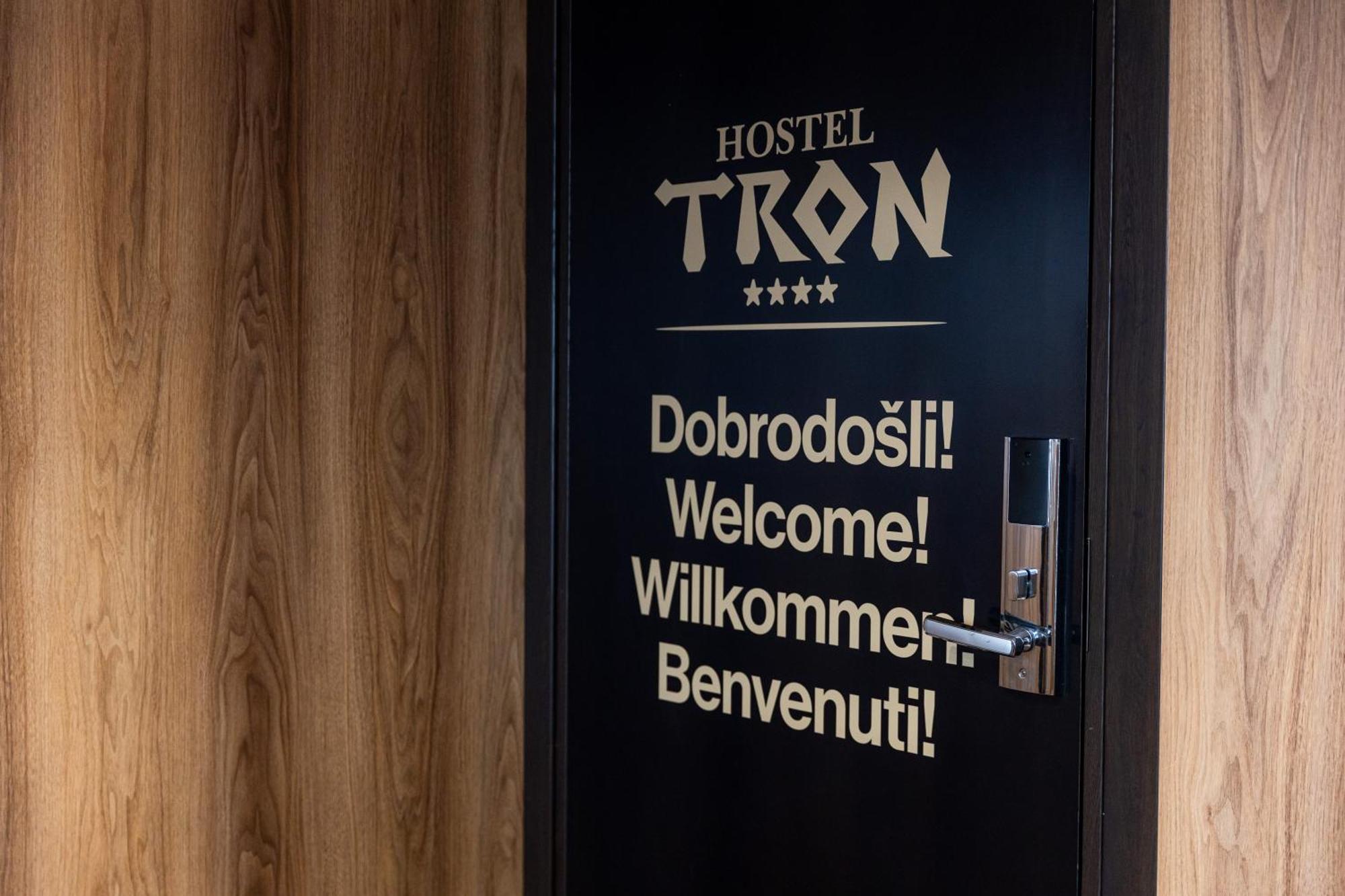 Hostel Tron Travnik Esterno foto