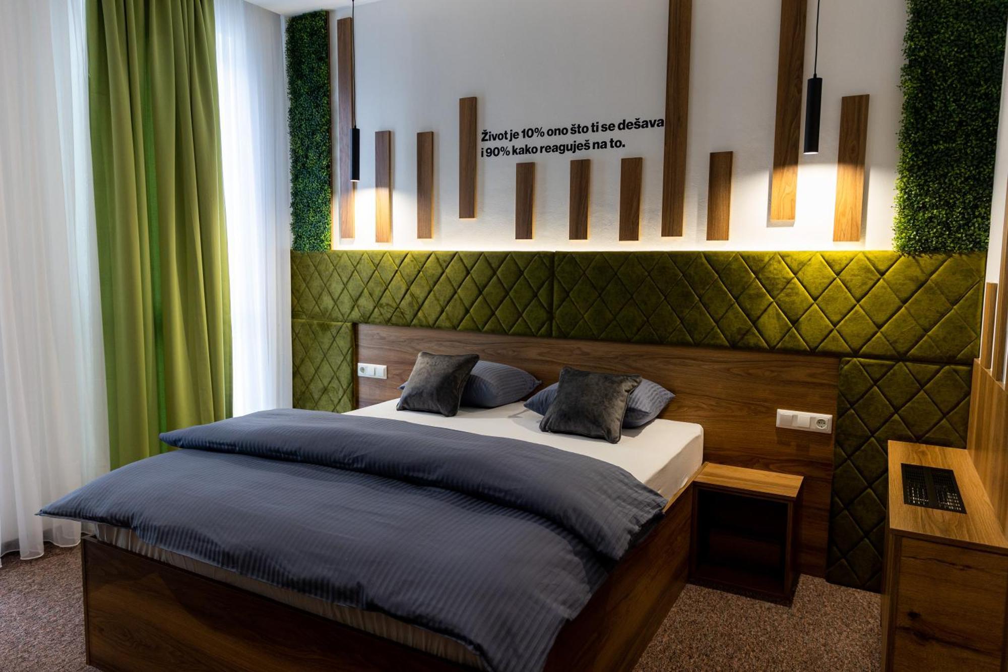Hostel Tron Travnik Esterno foto
