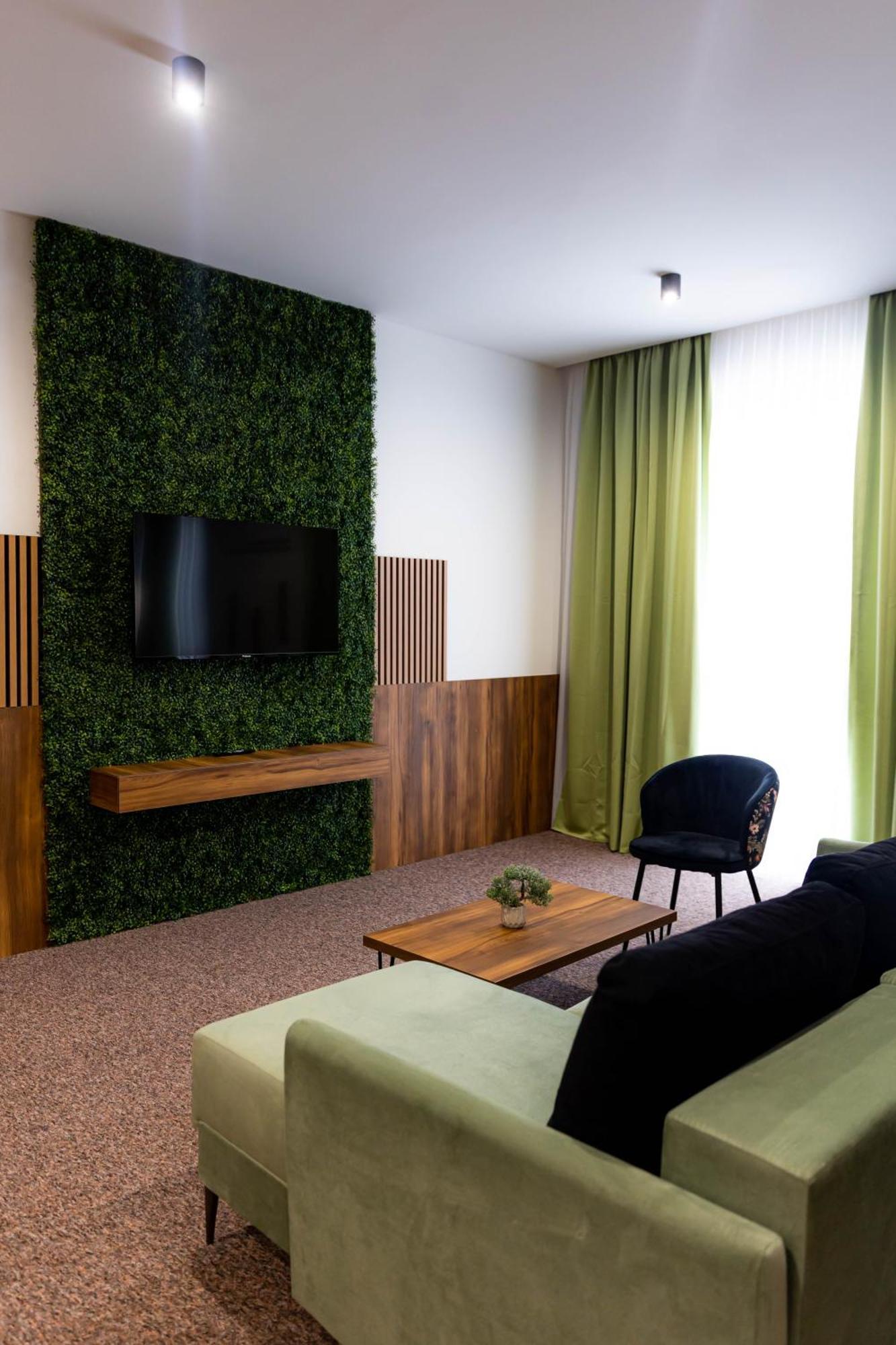 Hostel Tron Travnik Esterno foto