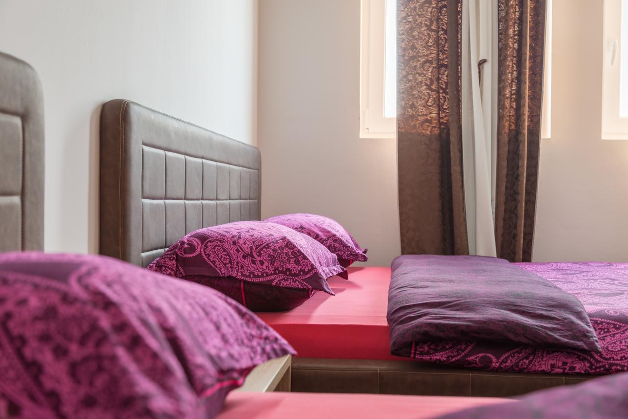 Hostel Tron Travnik Esterno foto