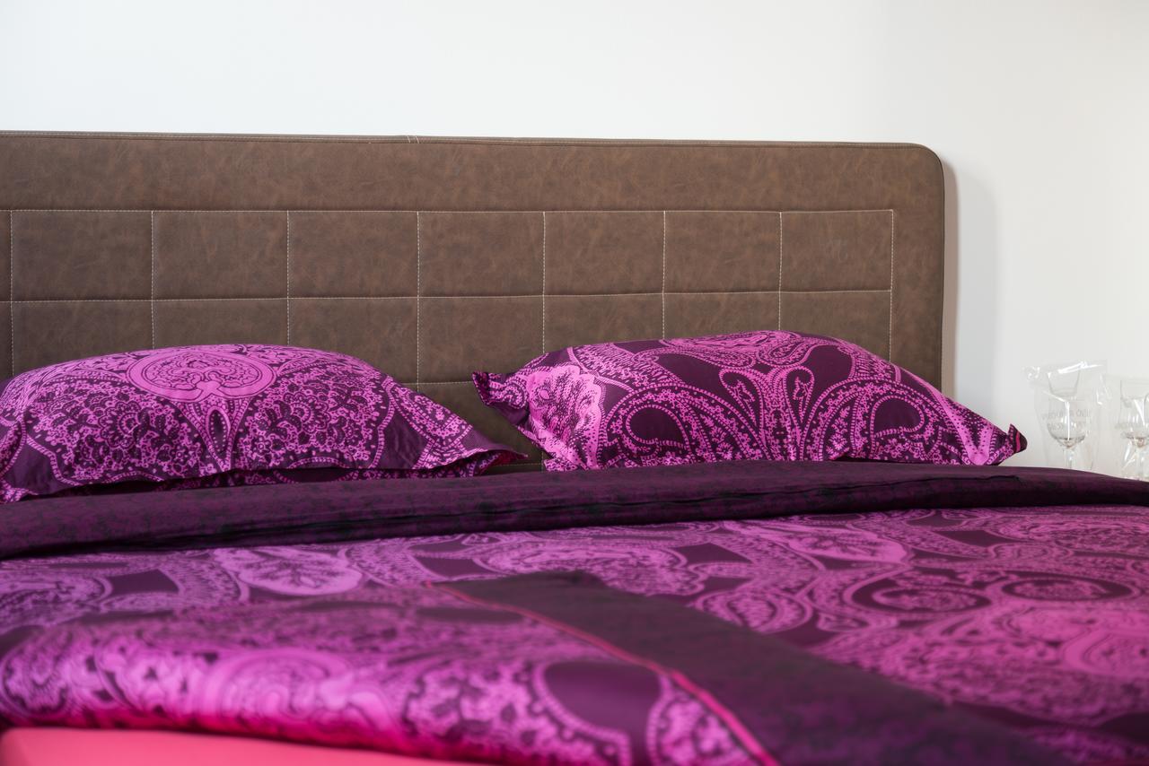 Hostel Tron Travnik Esterno foto